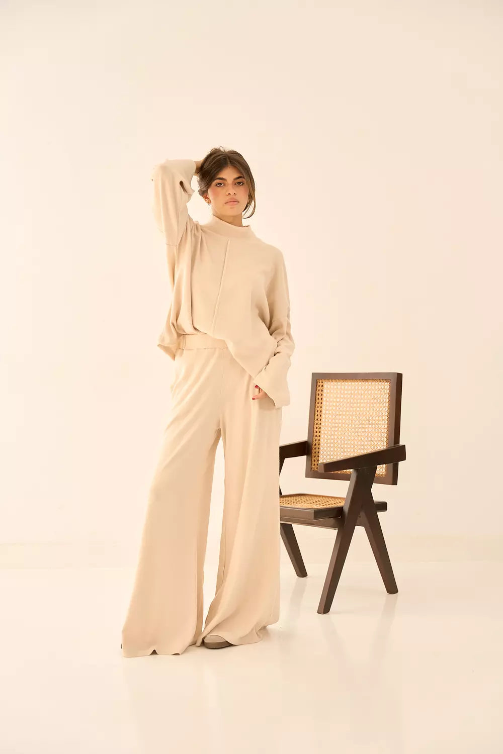 Carla set in beige