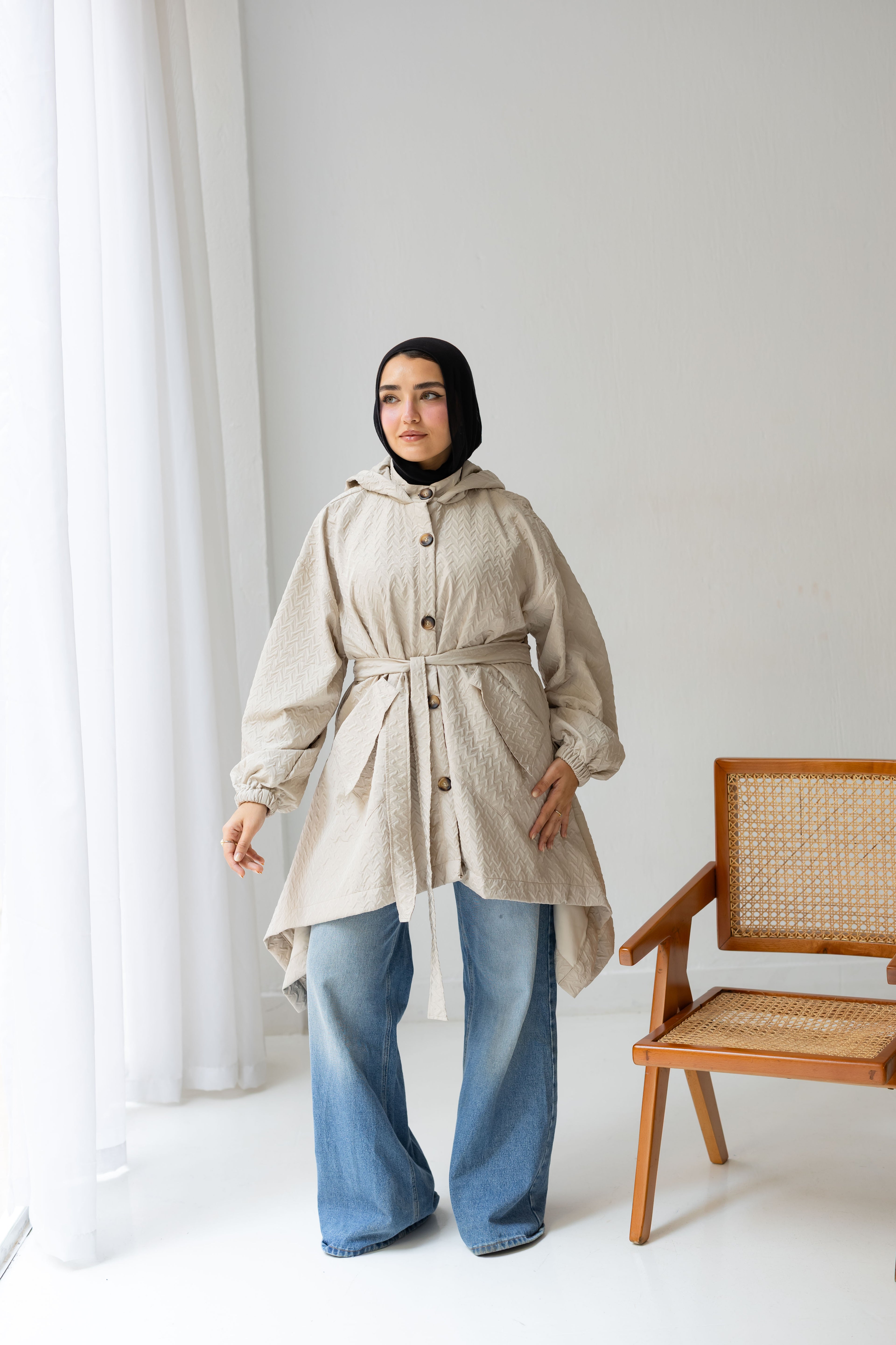 HIGH-LOW waterproof Jacket In beige