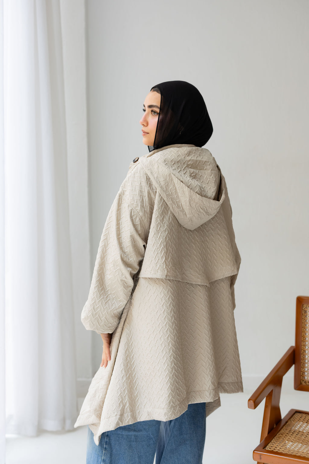 HIGH-LOW waterproof Jacket In beige