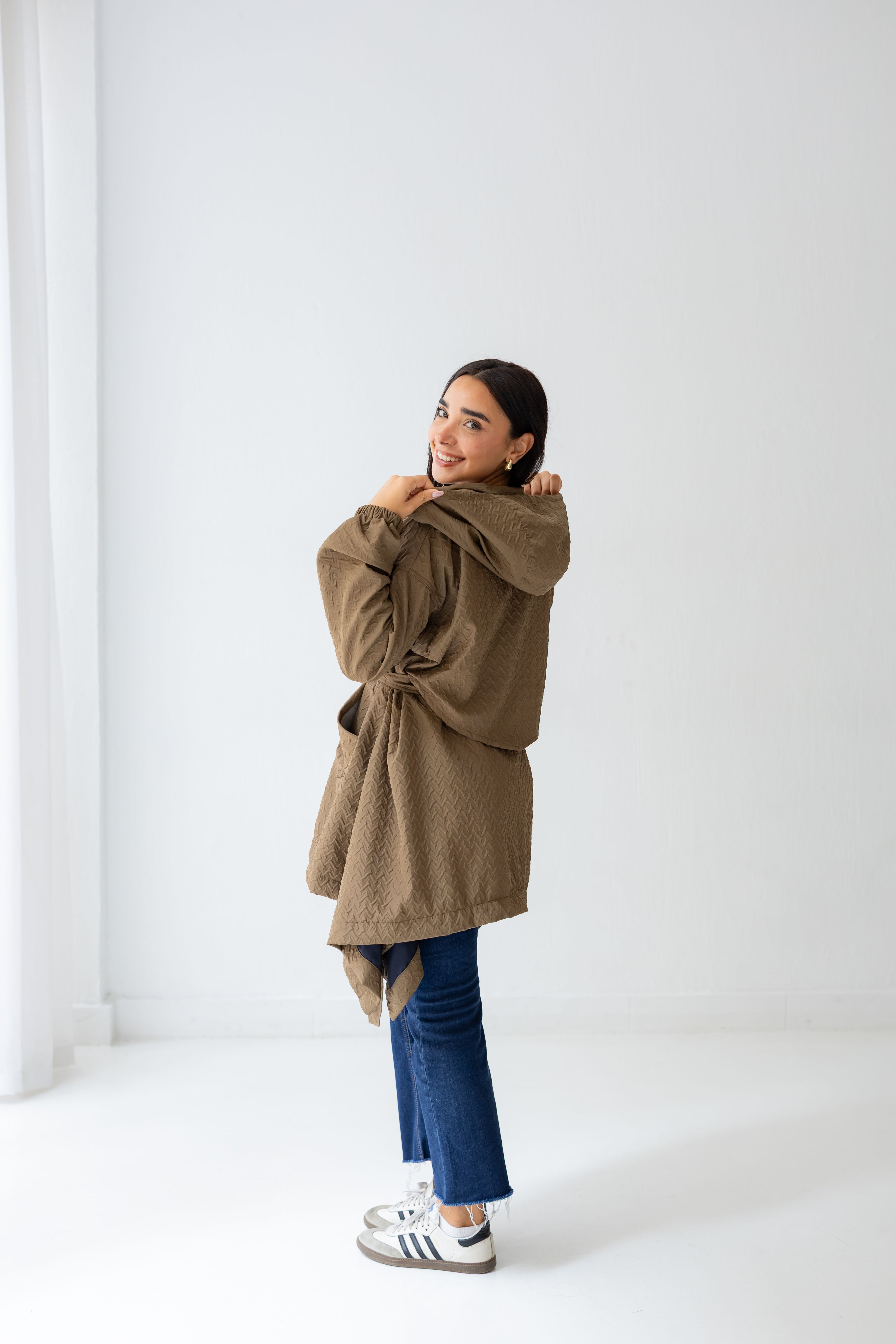 HIGH-LOW waterproof Jacket In brown