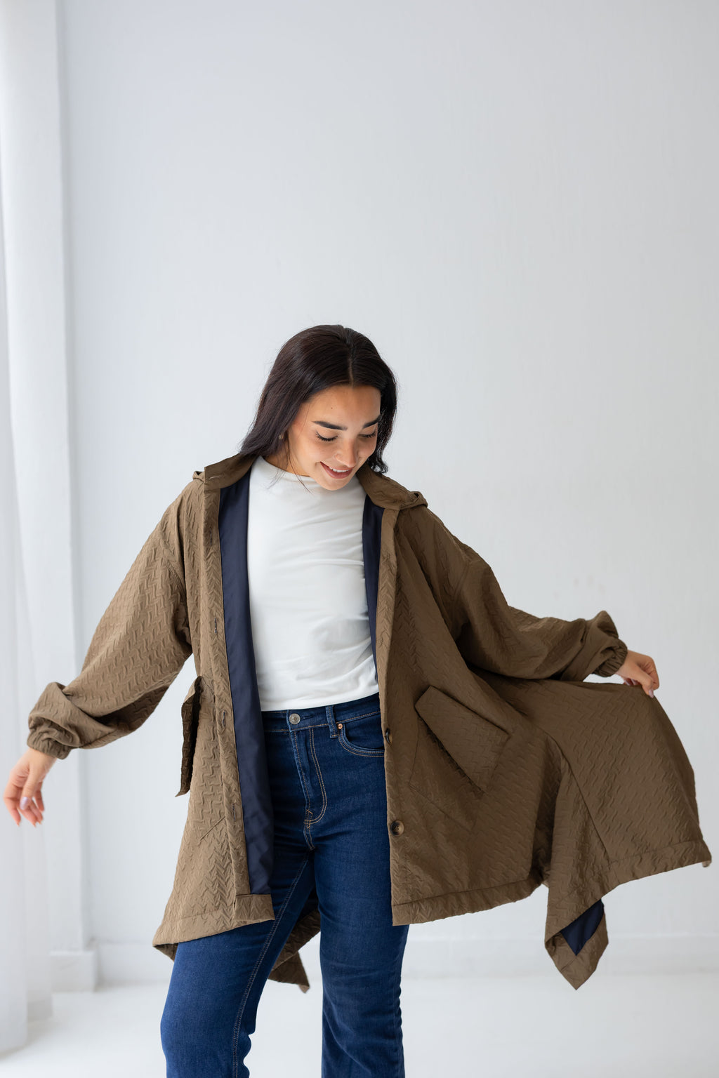 HIGH-LOW waterproof Jacket In brown