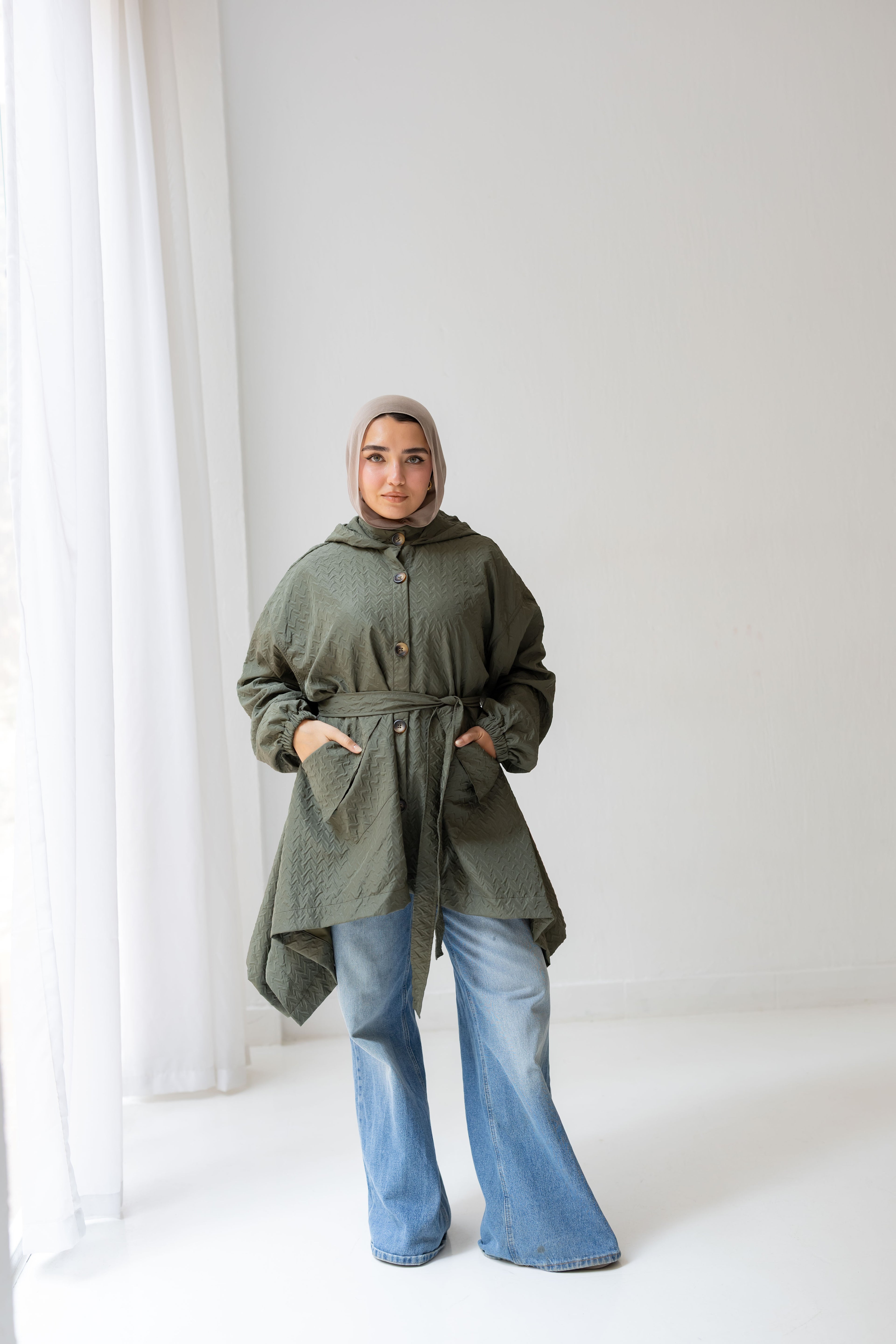 HIGH-LOW waterproof Jacket In olive