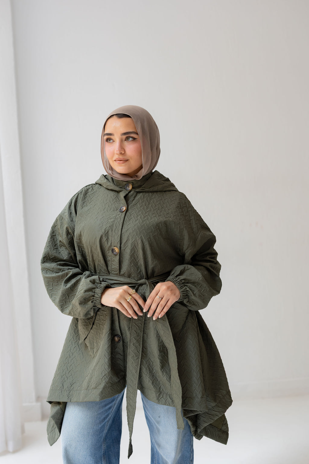 HIGH-LOW waterproof Jacket In olive