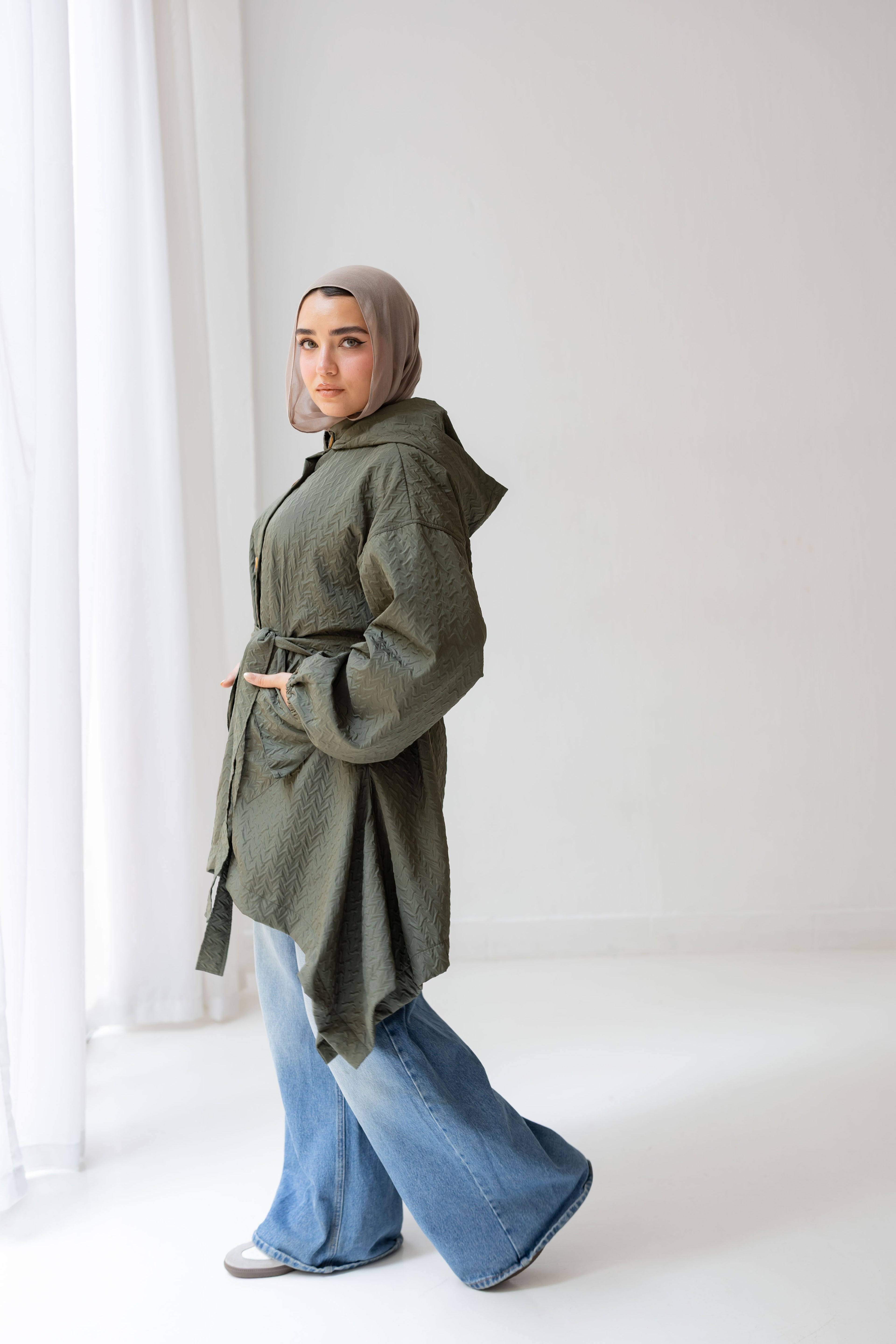 HIGH-LOW waterproof Jacket In olive