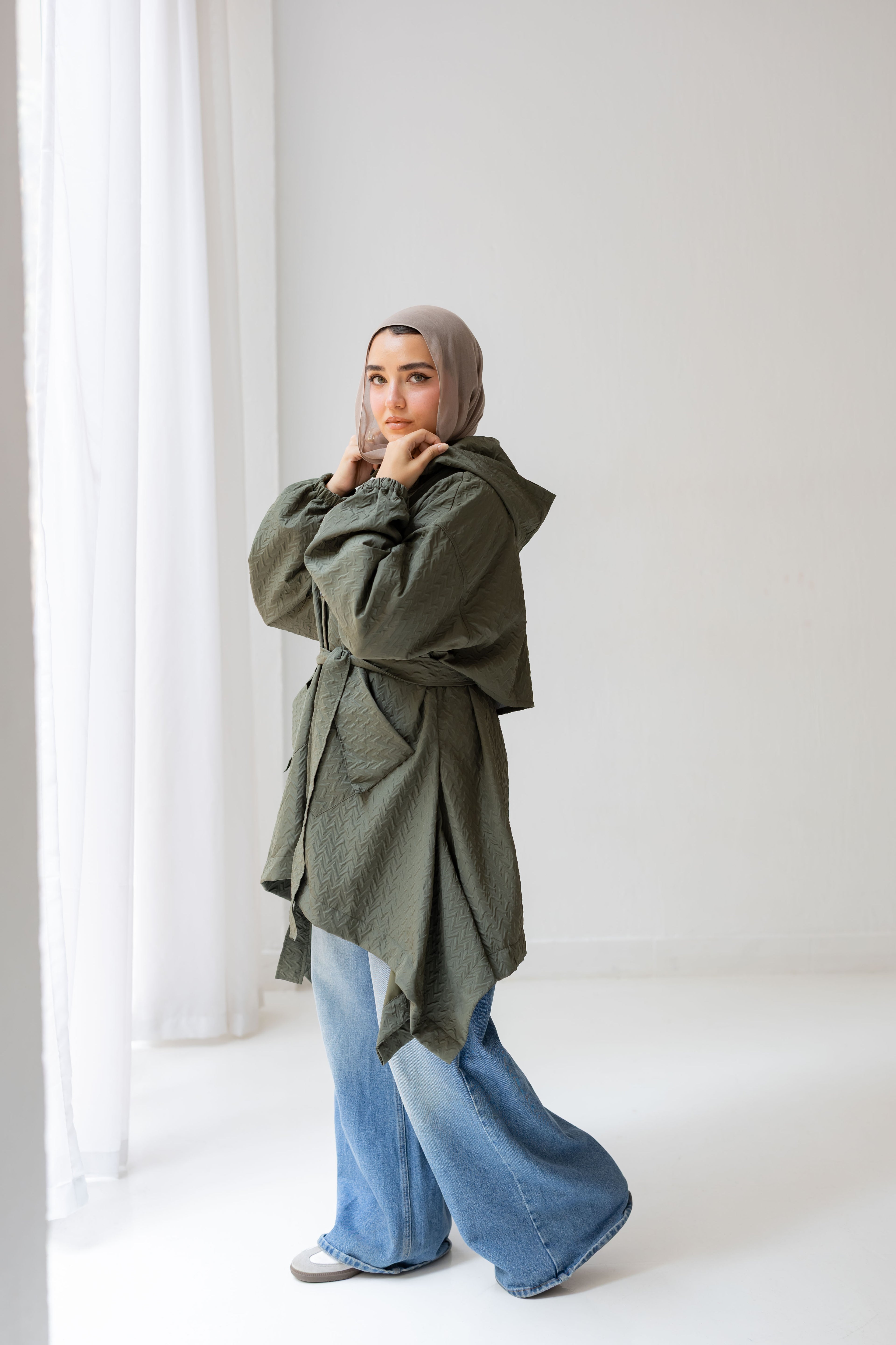 HIGH-LOW waterproof Jacket In olive
