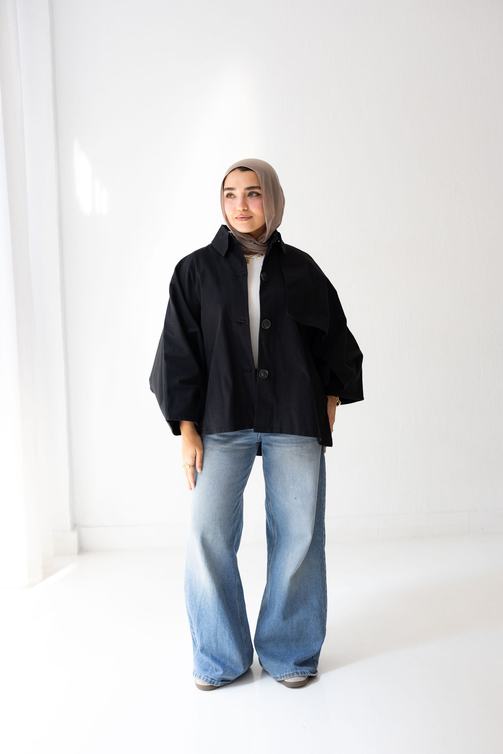 Trench-Cape In black