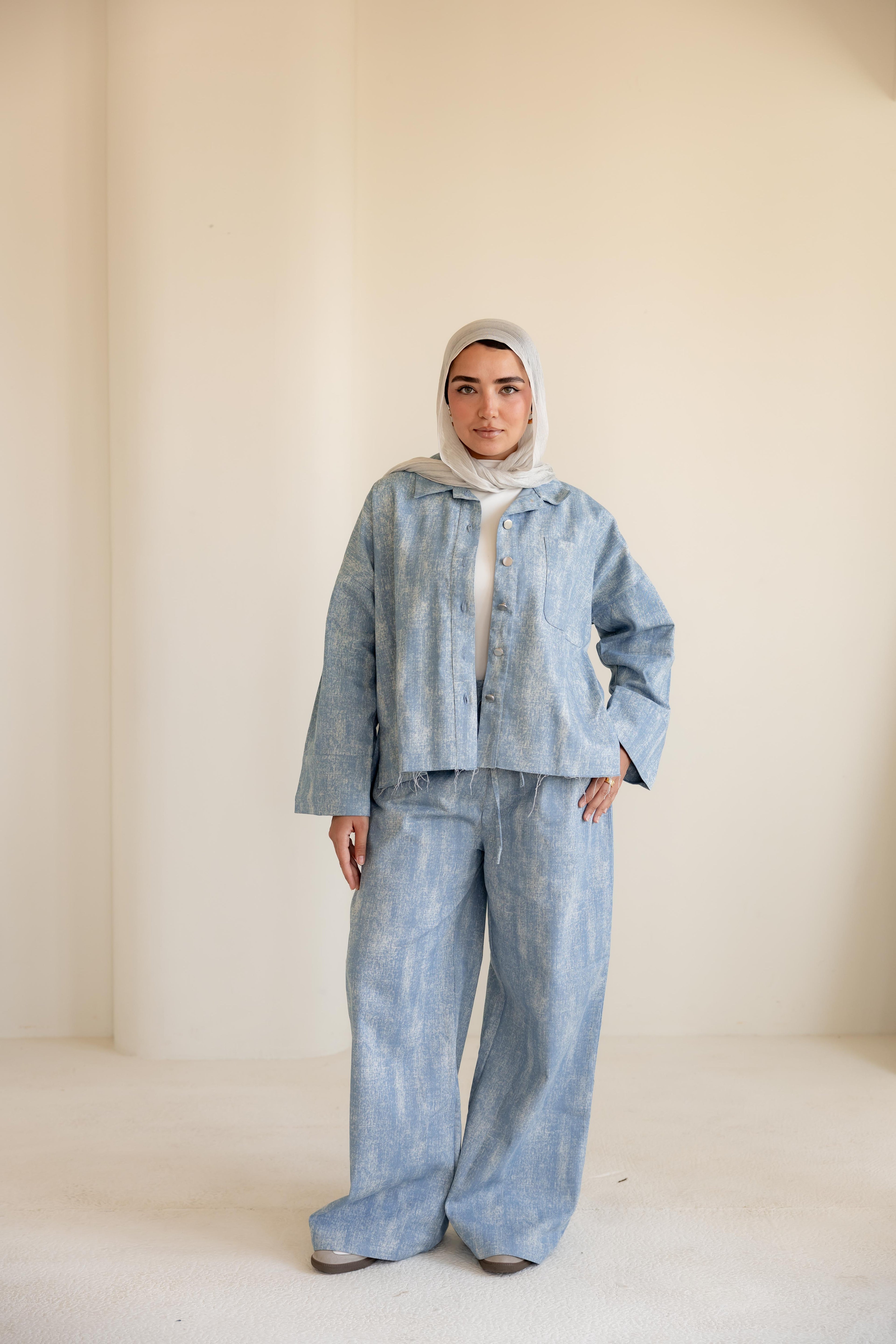 Light denim set