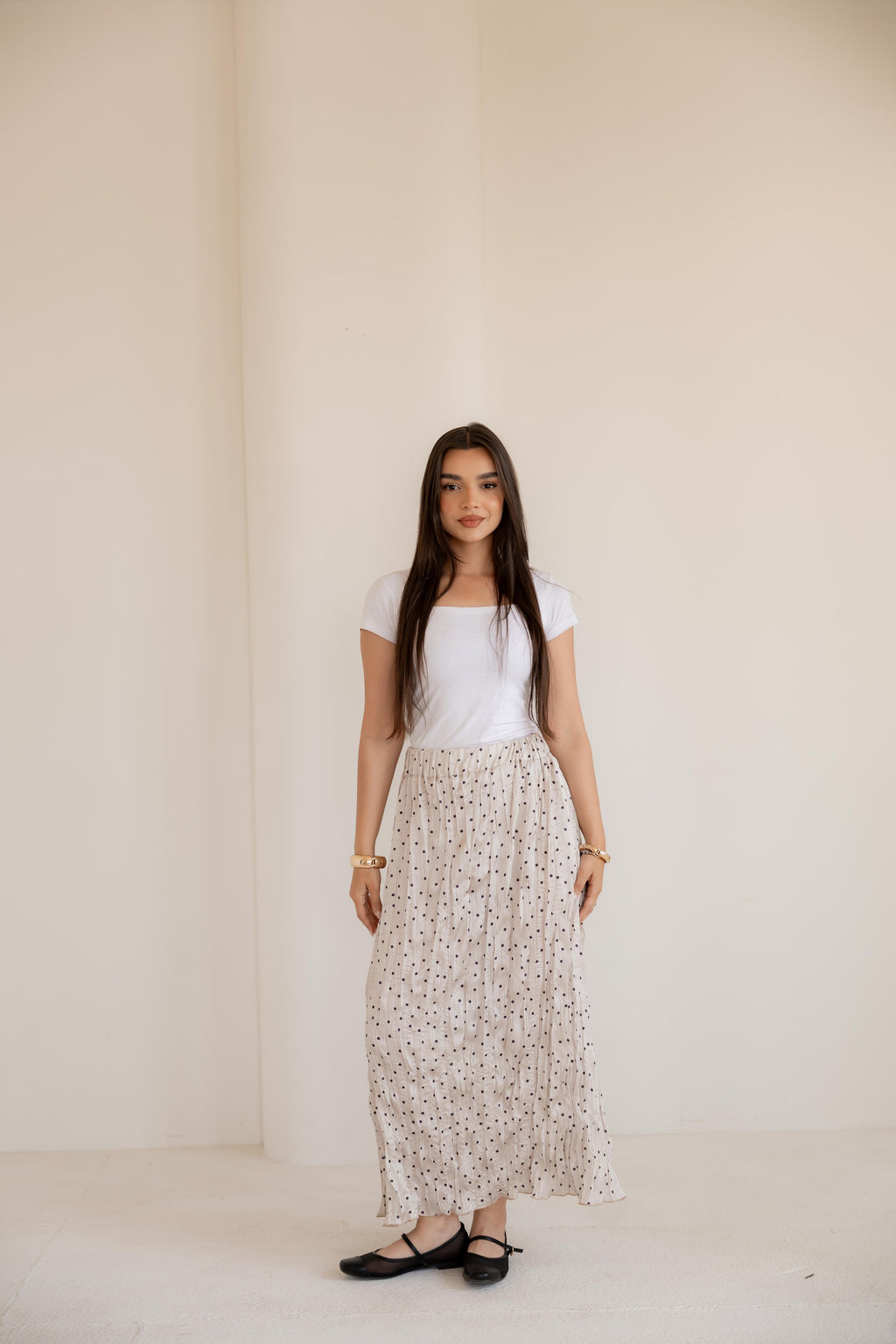 Crushed polka dots skirt in beige