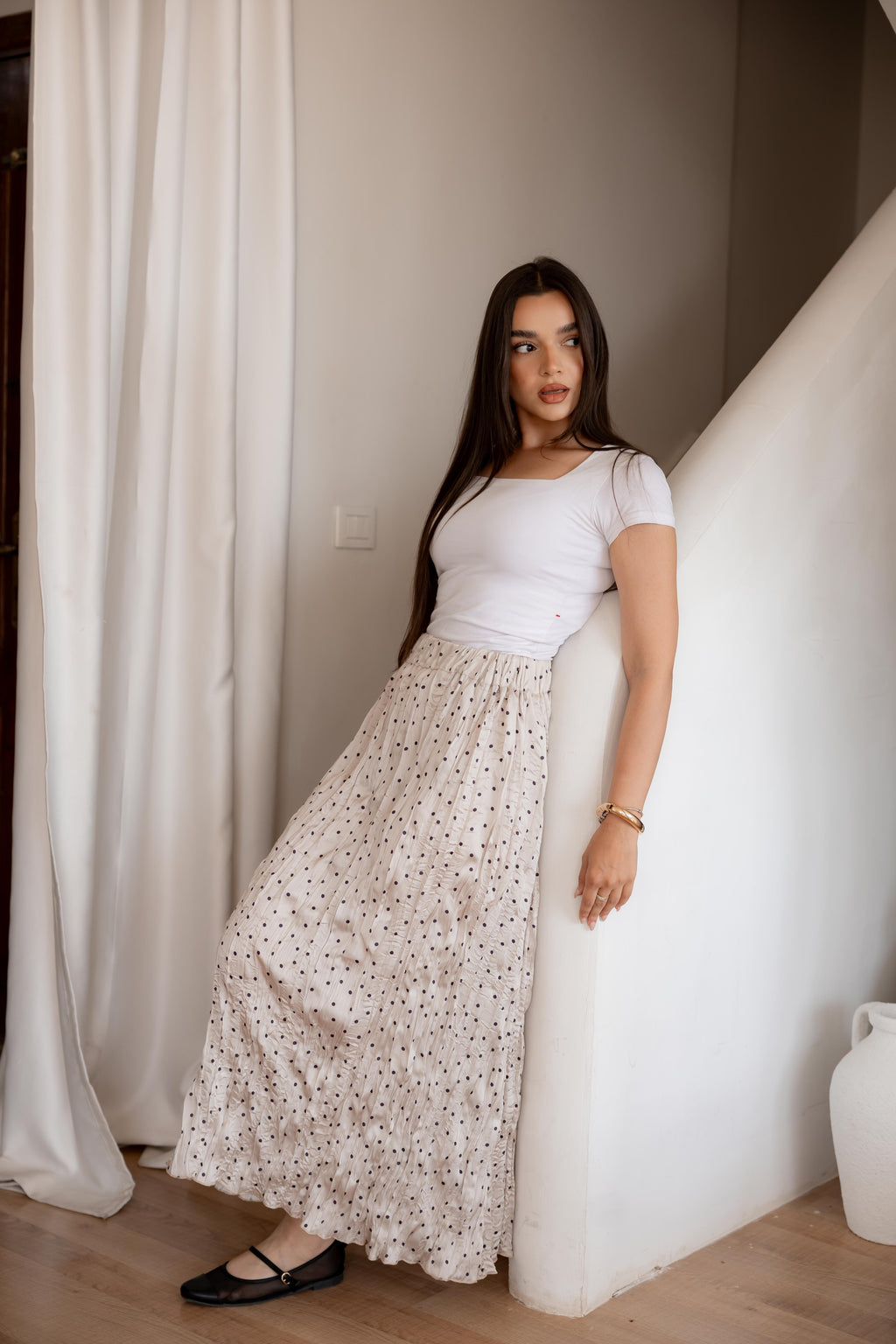 Crushed polka dots skirt in beige