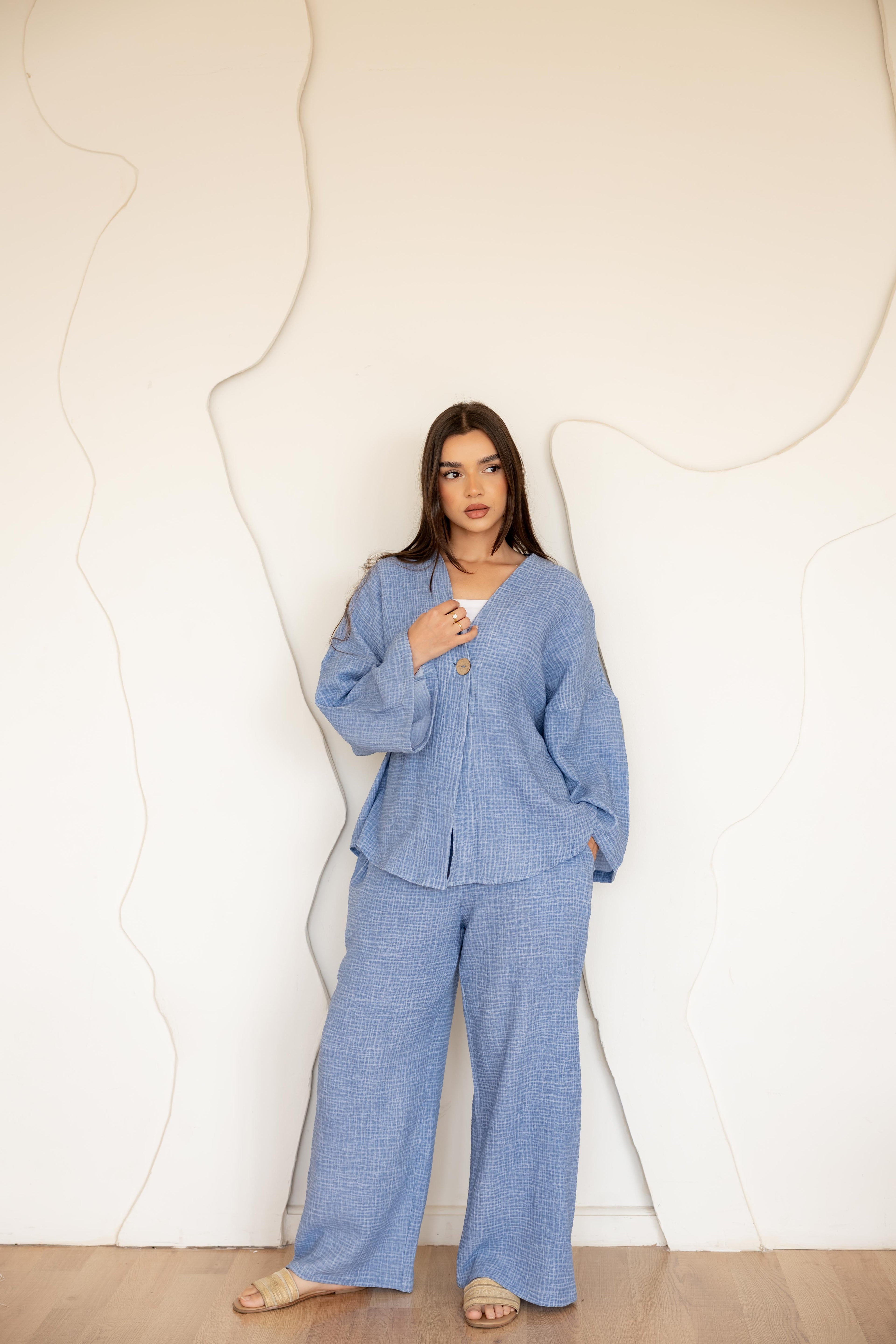 Unique bottom set in blue