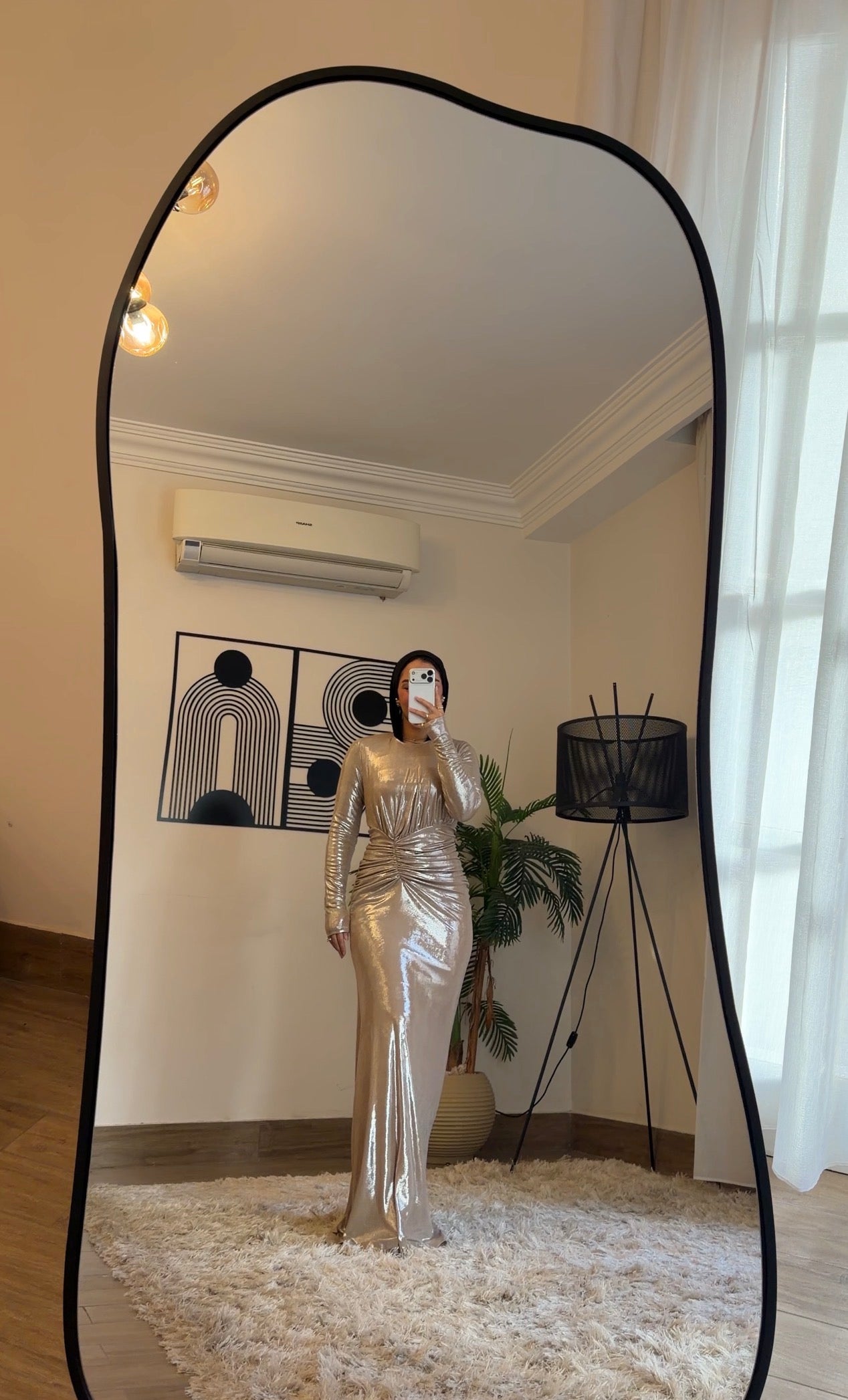 Lily dress in Champagne