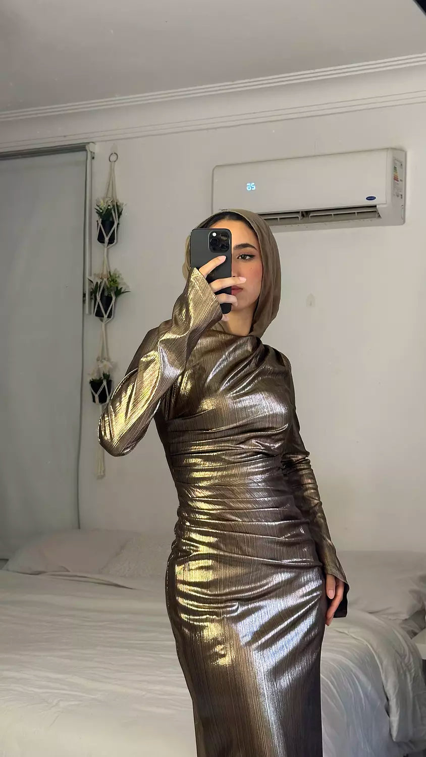 Nova dress in gold