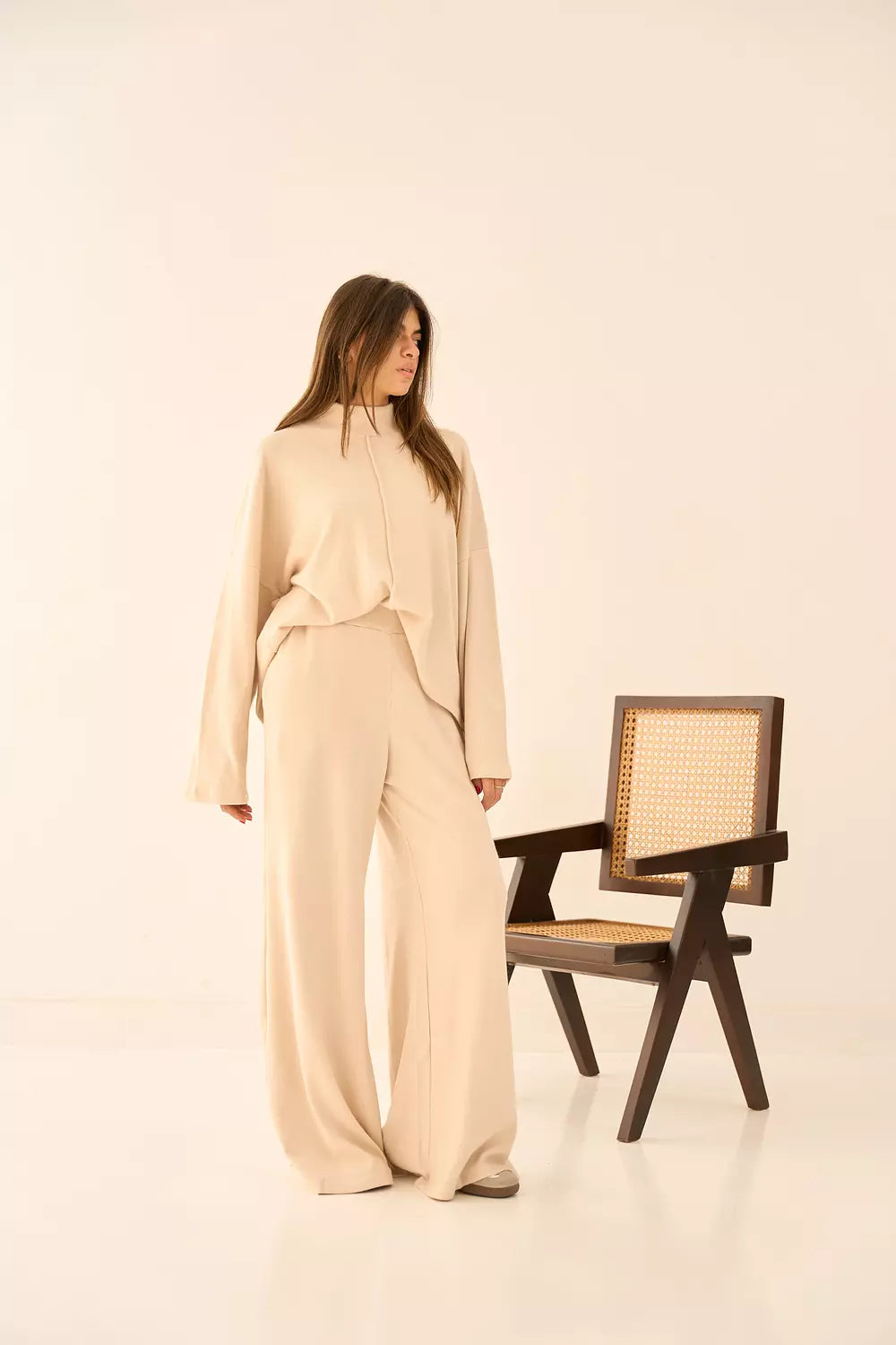 Carla set in beige