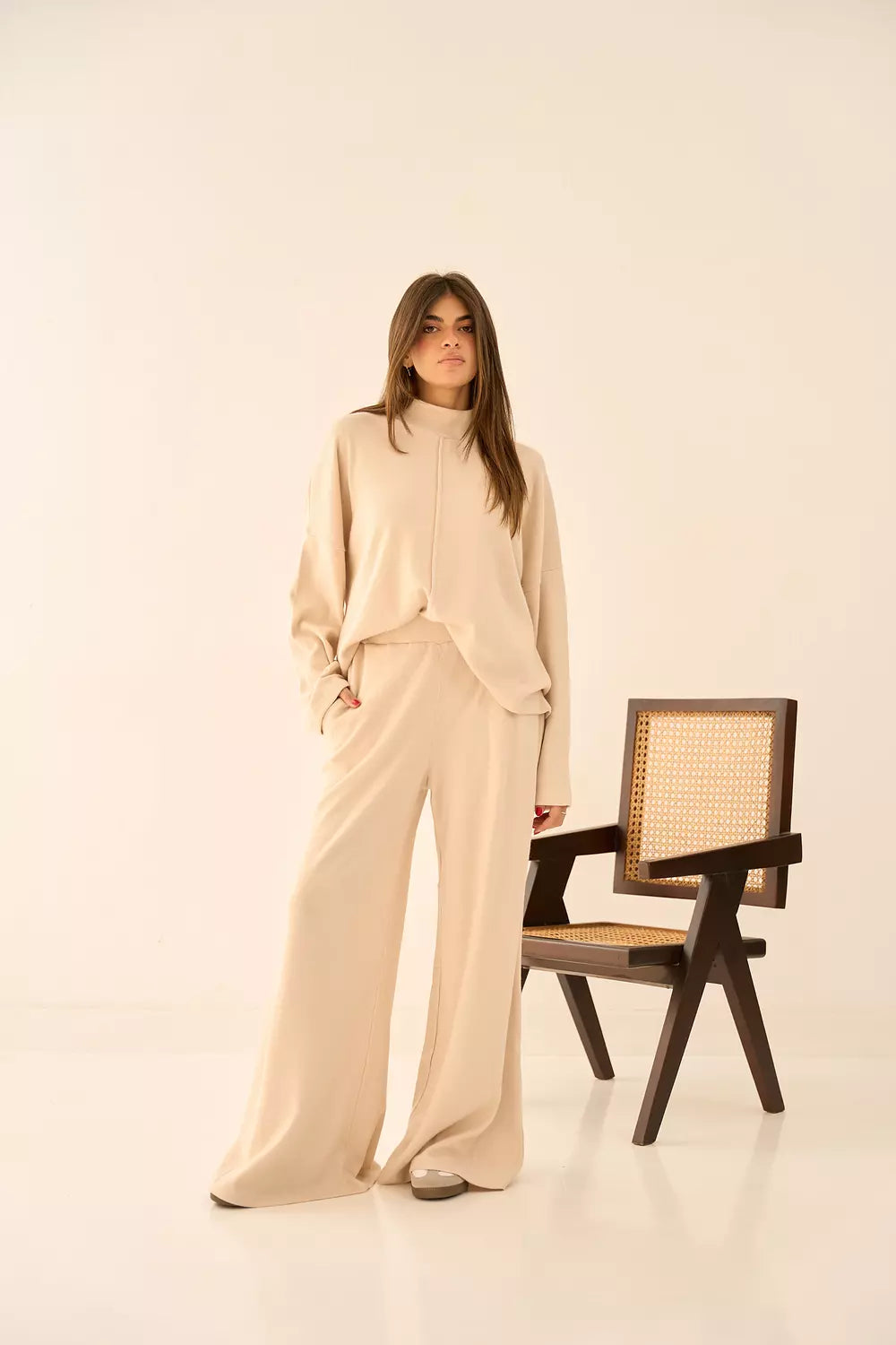 Carla set in beige