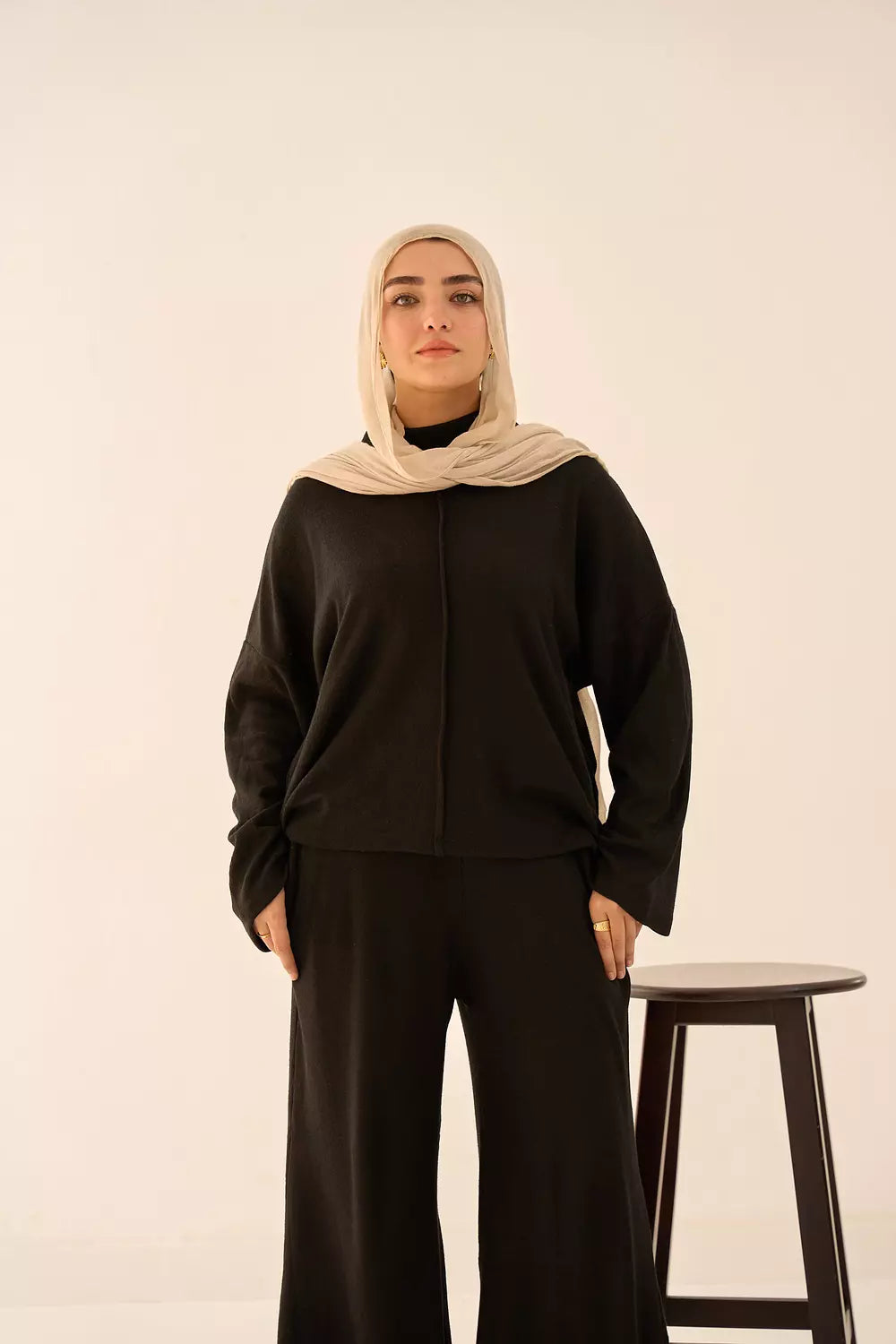Carla set in black