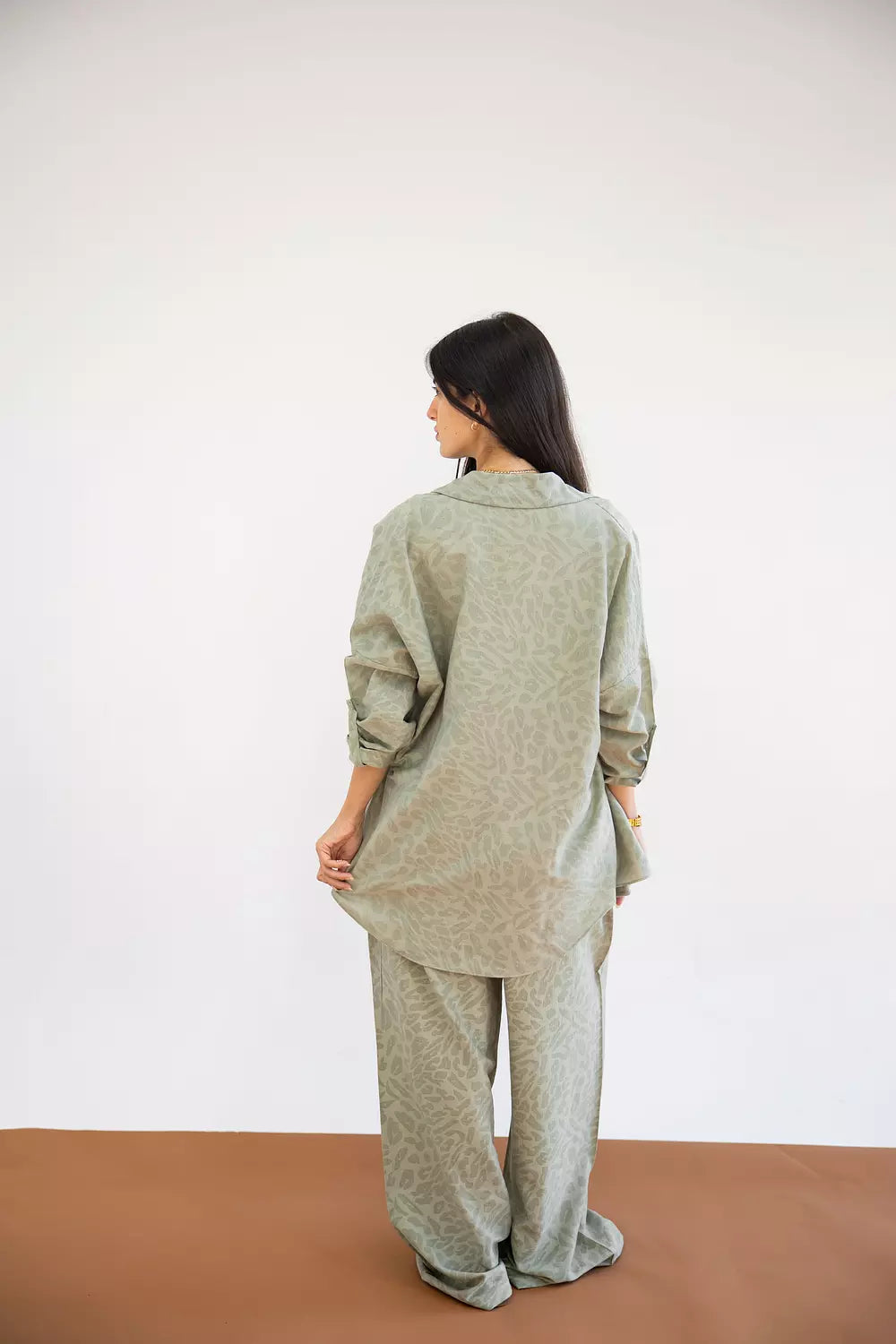 A Female Roar set in olive